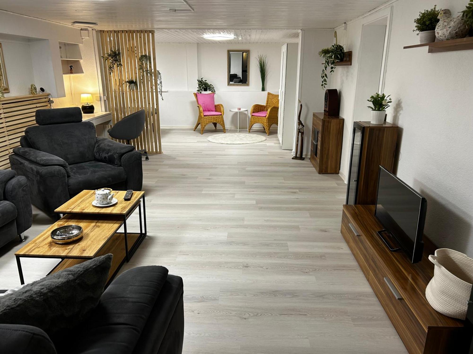 Guidos Place Souterrain Apartment Weissenthurm Εξωτερικό φωτογραφία