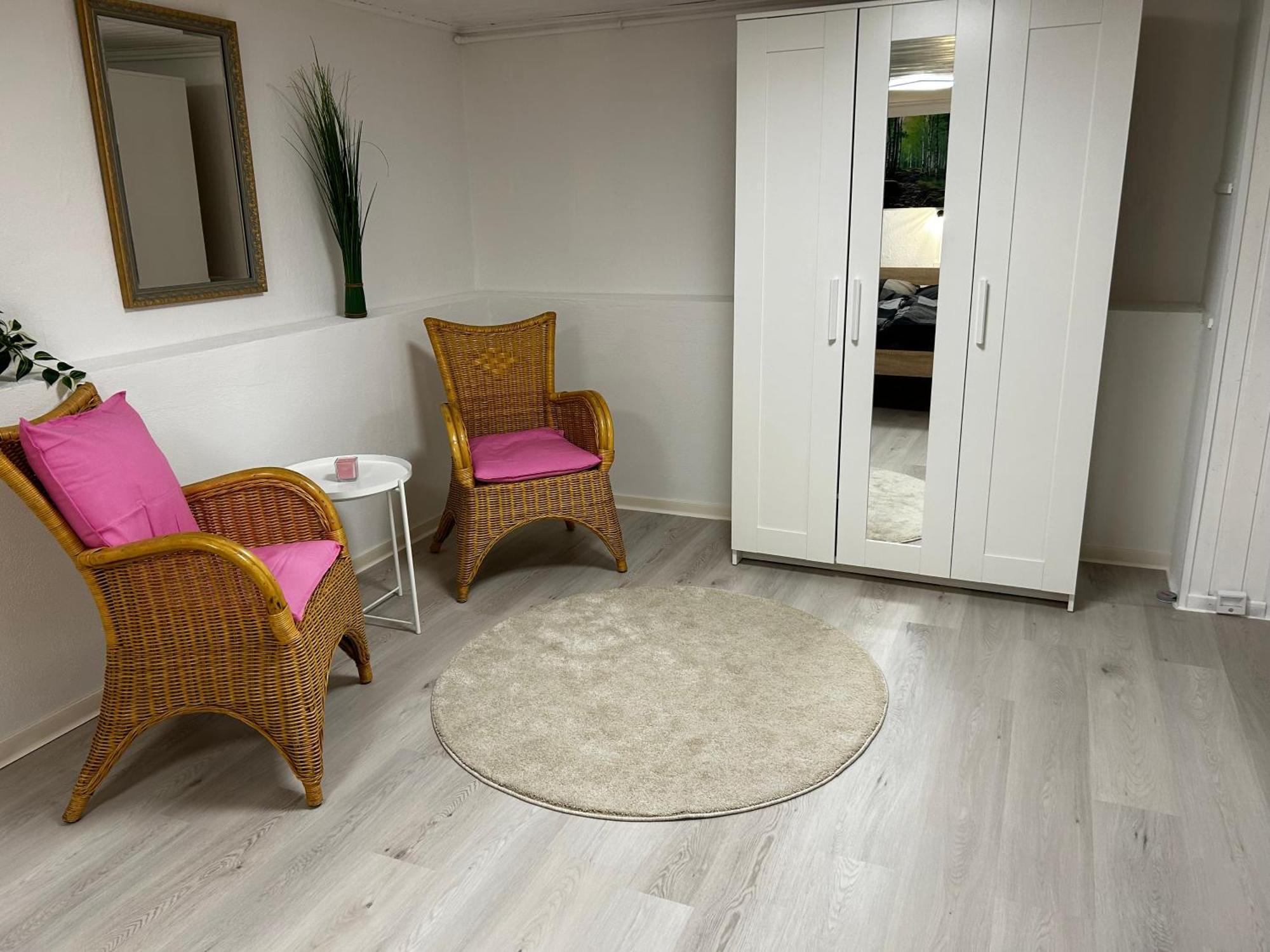 Guidos Place Souterrain Apartment Weissenthurm Εξωτερικό φωτογραφία